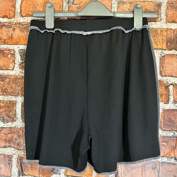 Fashion, nova size, small, two-piece, activewear, color, black, and white - Picture 5 of 7